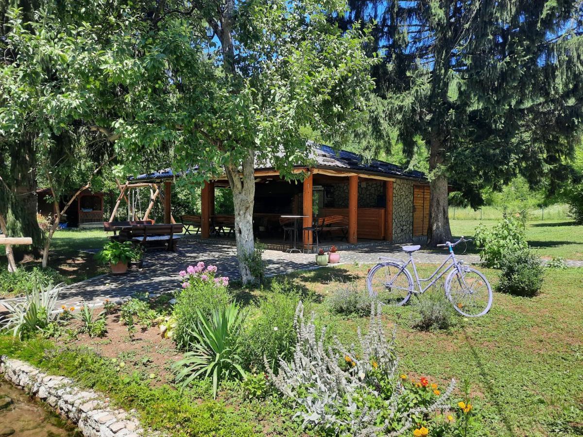Vacation House Studenac Bihać Eksteriør bilde