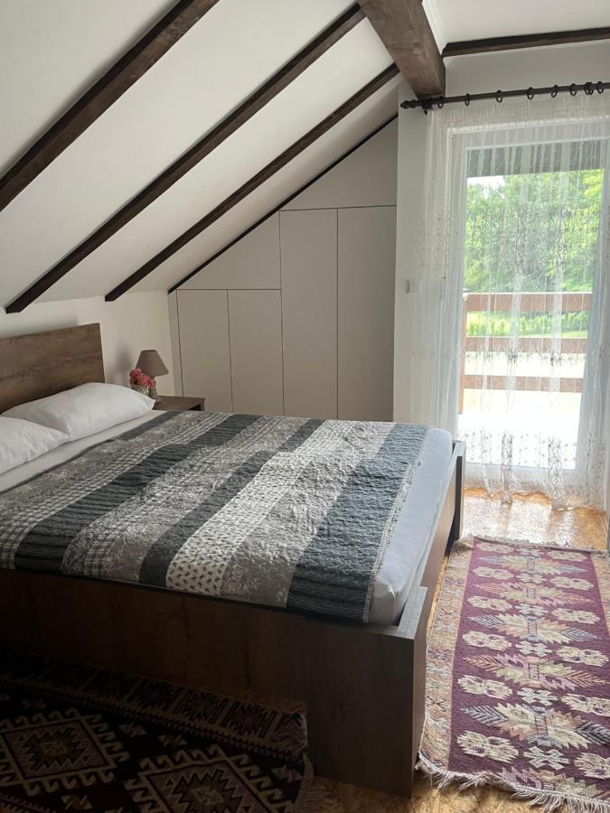Vacation House Studenac Bihać Eksteriør bilde