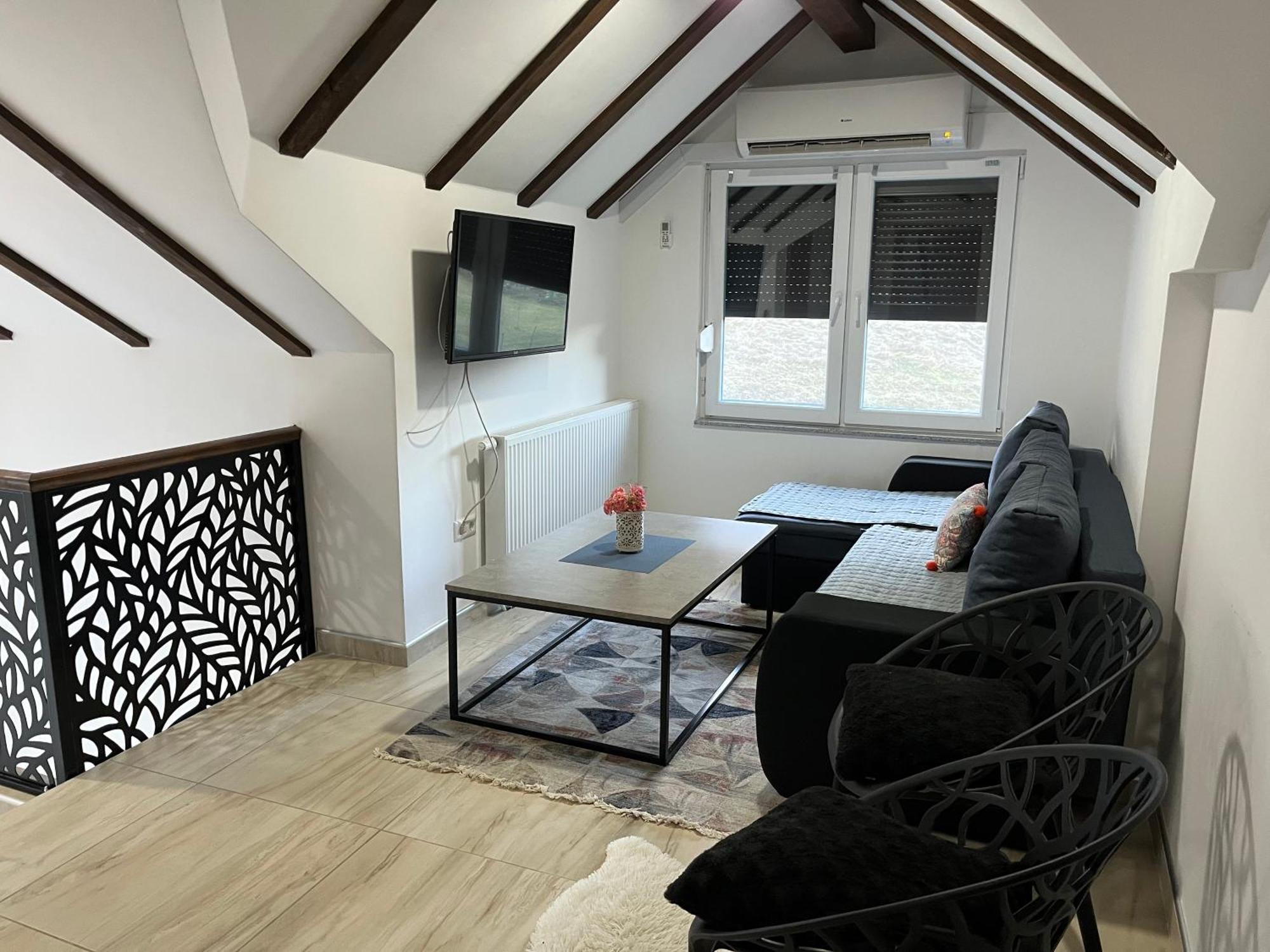 Vacation House Studenac Bihać Eksteriør bilde