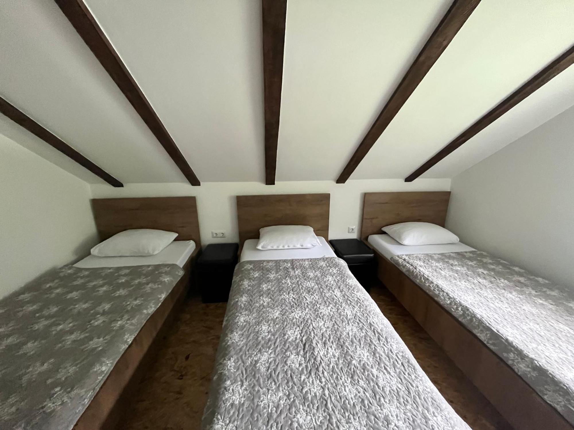 Vacation House Studenac Bihać Eksteriør bilde